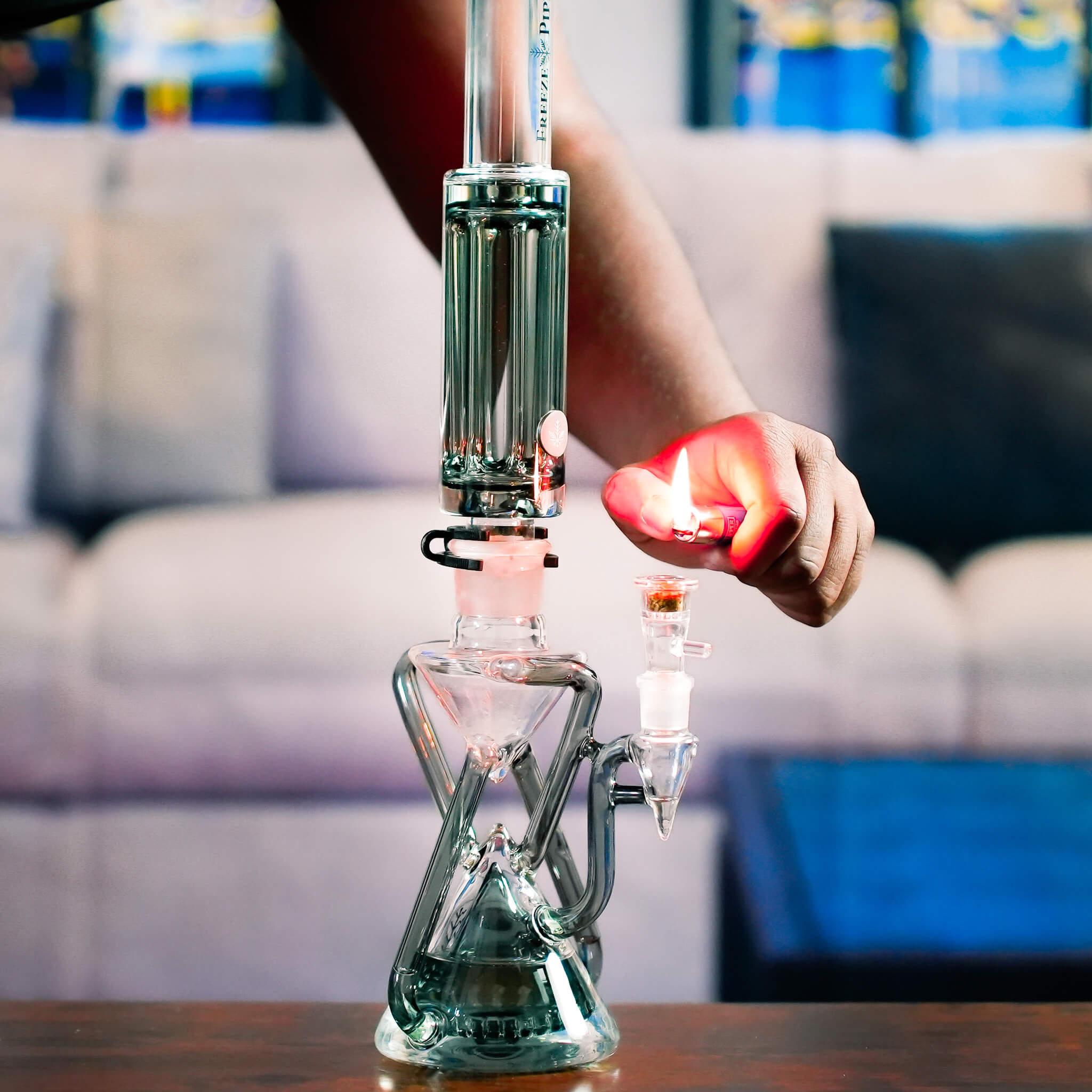 recycler bong pro about to be lit