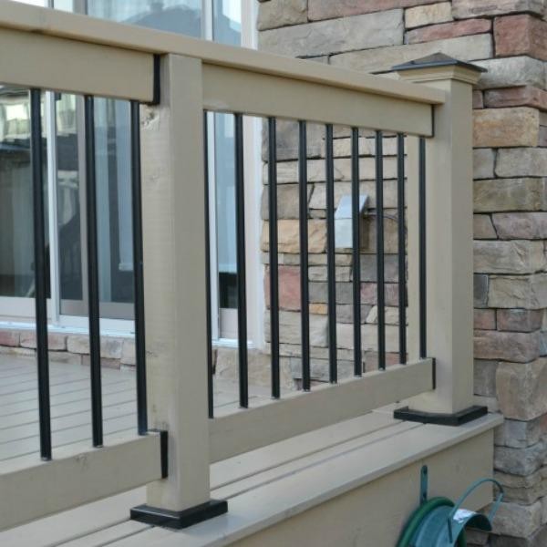 Snap'n Lock Balusters with Titan Wood Post Anchor