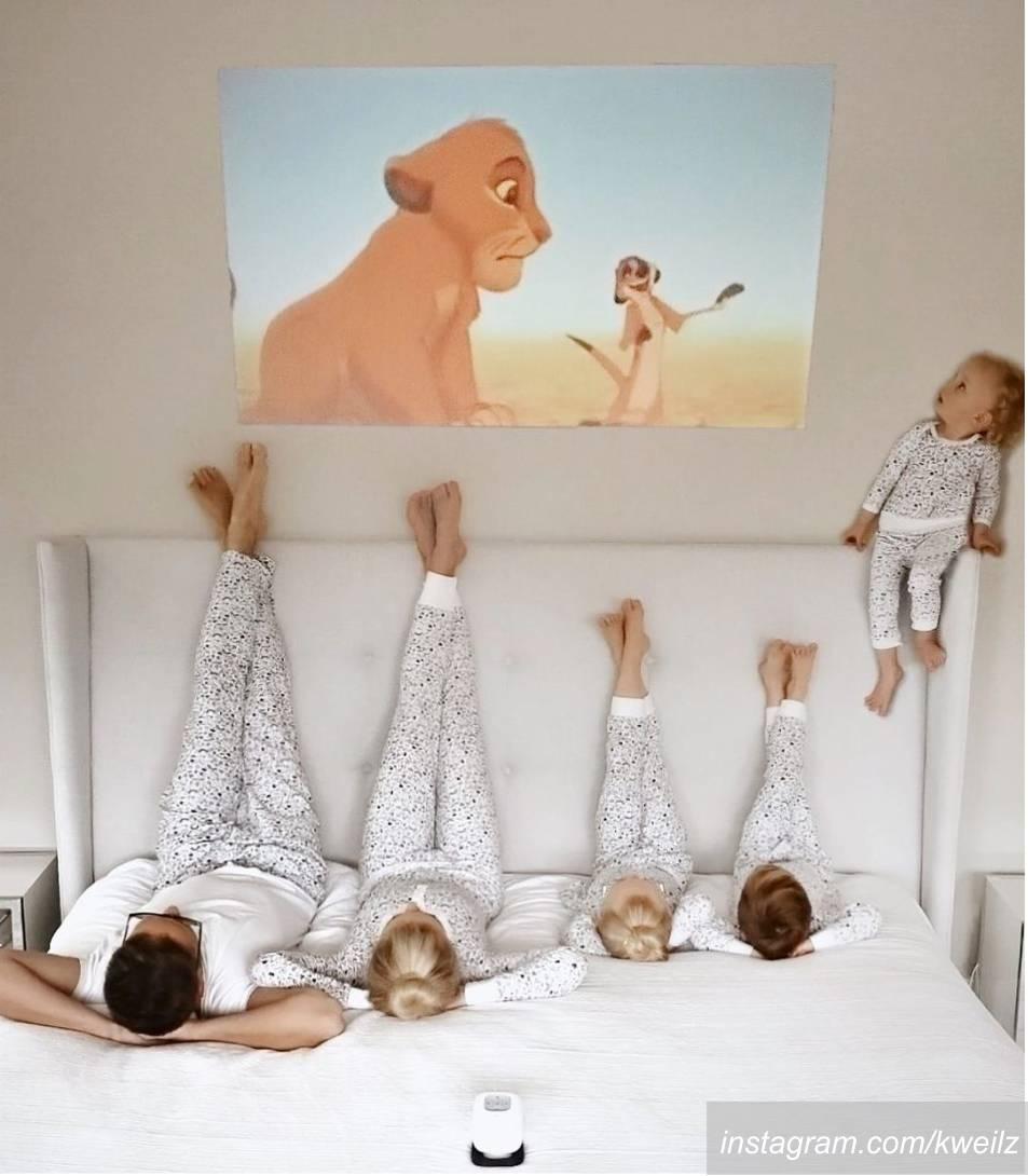 foto keluarga, foto keluarga di rumah