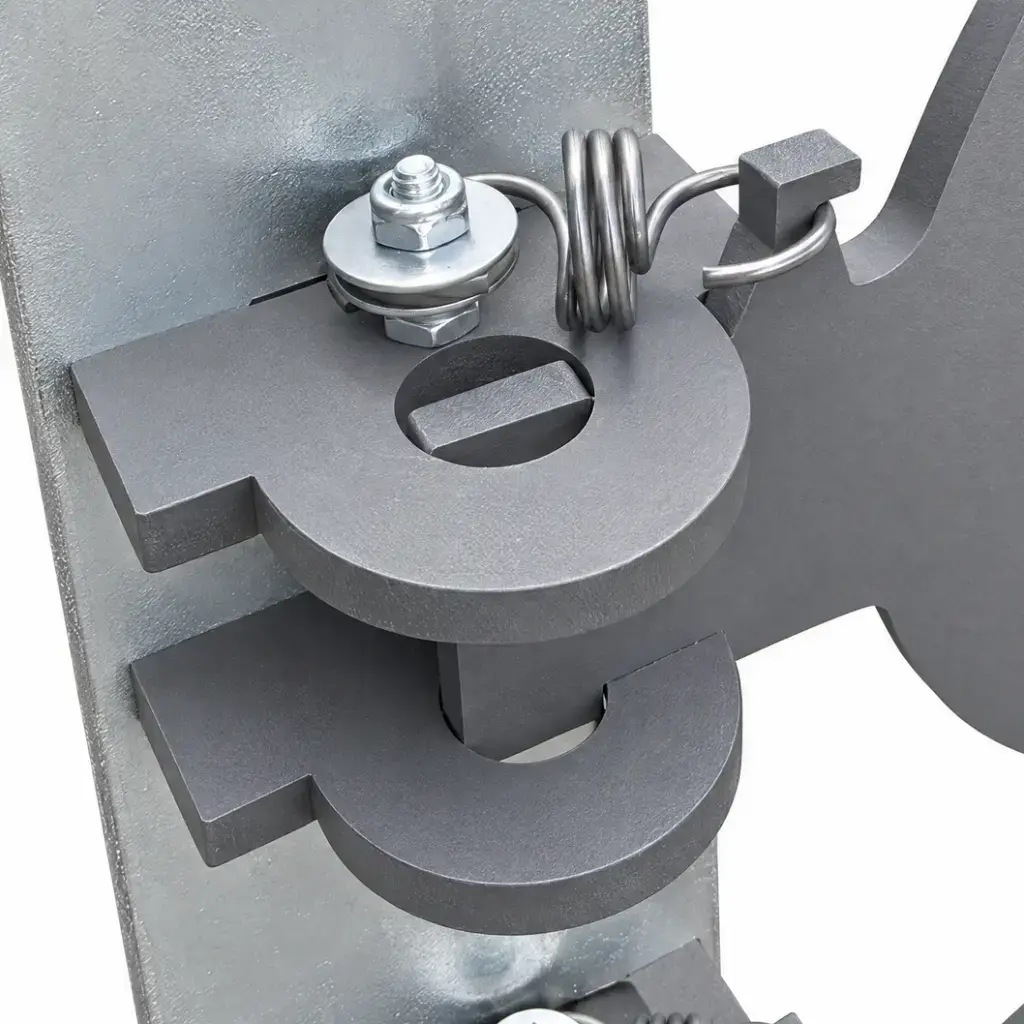 Dueling tree paddle toggle 1