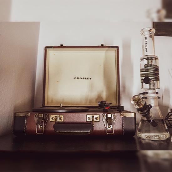 Freeze Pipe Bong and Bubbler