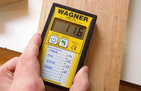 moisture content in firewood