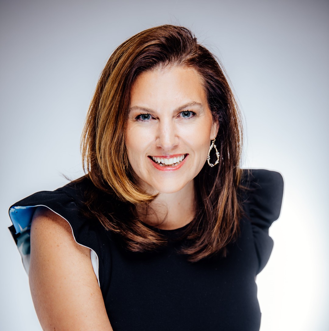 Nicole Martin | LeadershipBooks.store