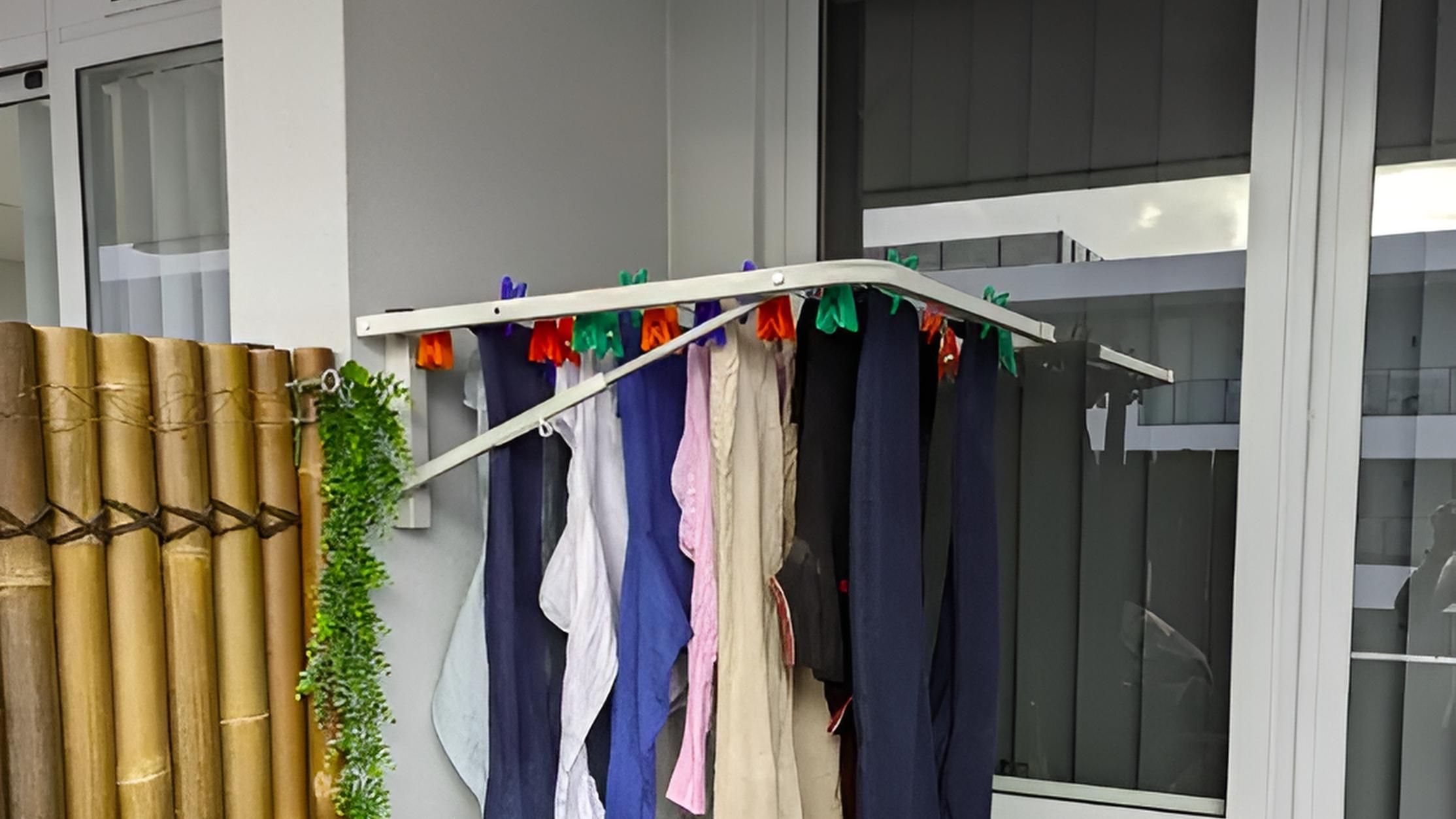 Over Door Drying Rack vs. Wall-Mounted Drying Rack Eco Unit Clothesline