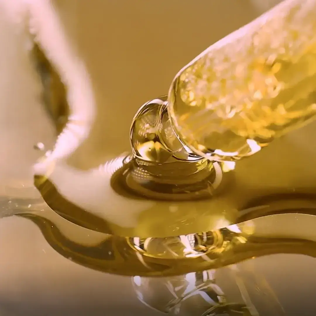 Texture of Kesaradi Daily Glow Oil