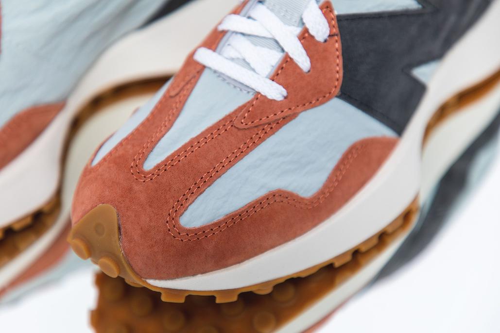 New Balance 327