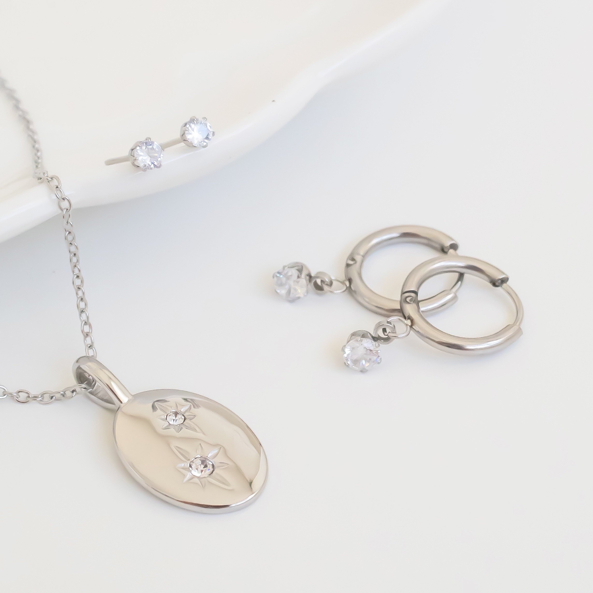 Gift set of silver jewellery