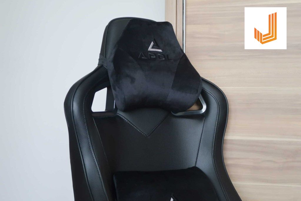 APOL Premium Pillows and Footrest