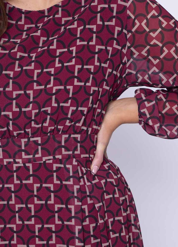 Single Pleat Chiffon Dress in Wine
