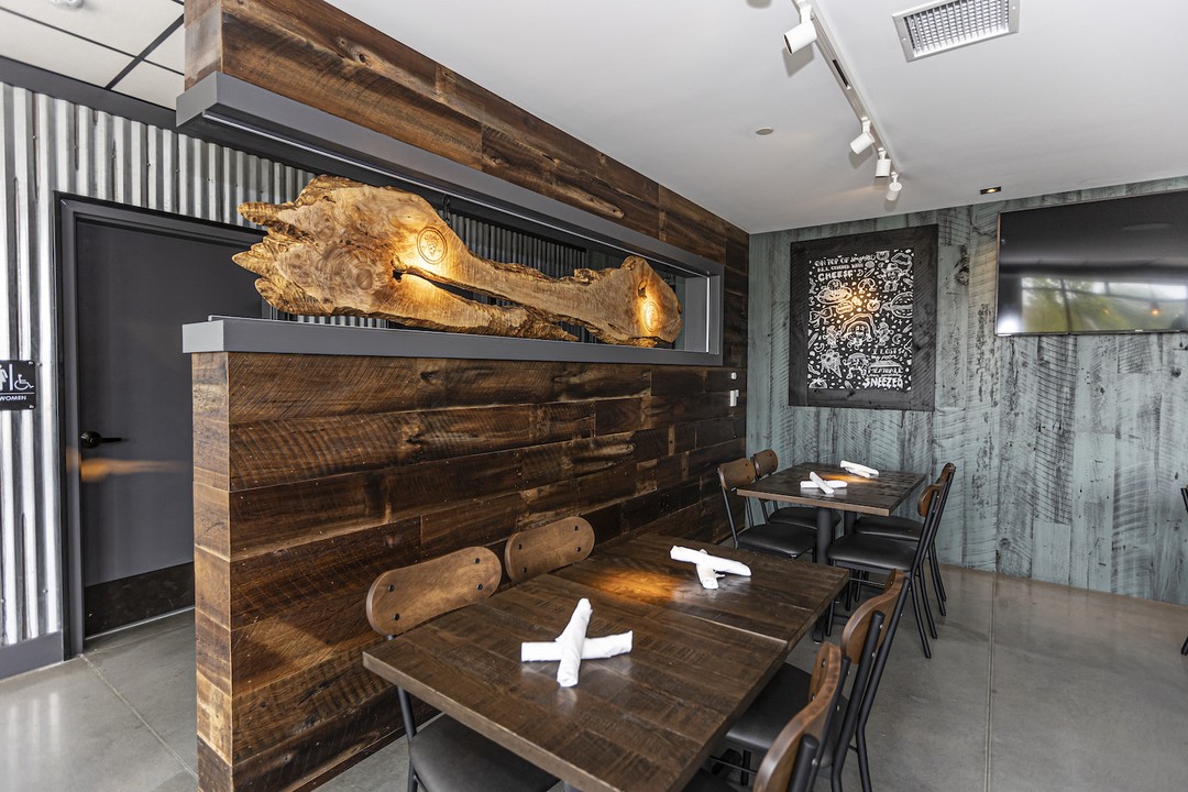 natural reclaimed barnwood wall restaurant