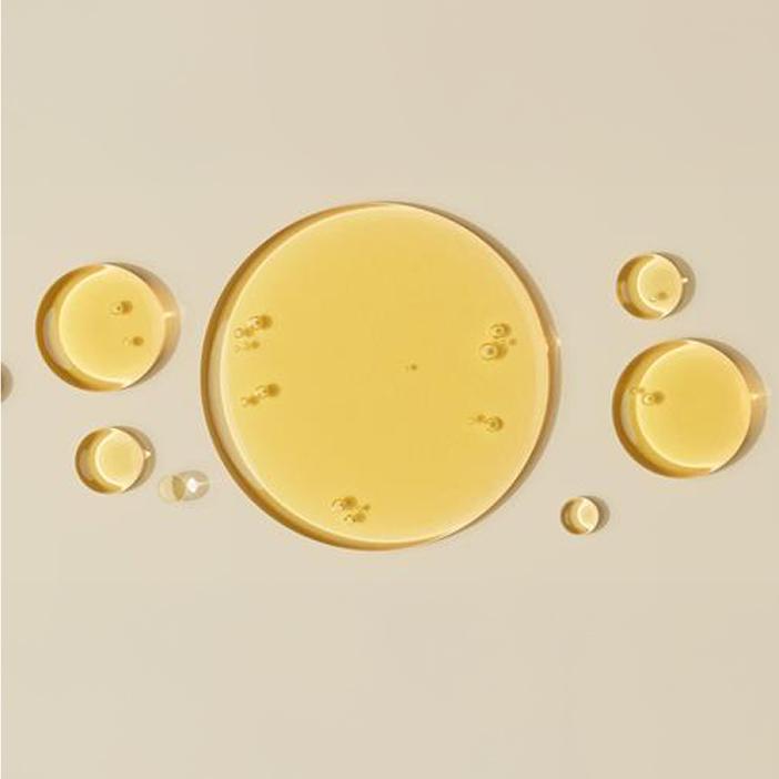 Balaayah Black Gram Body Oil's texture