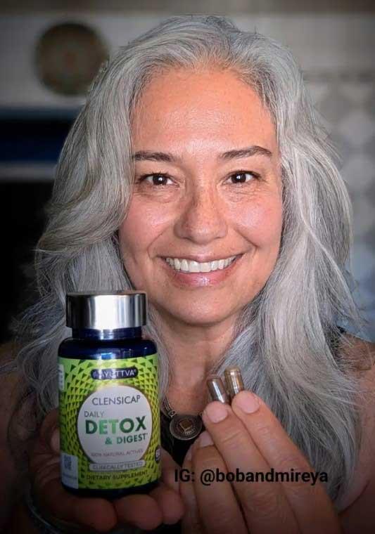 photo of mireya from review