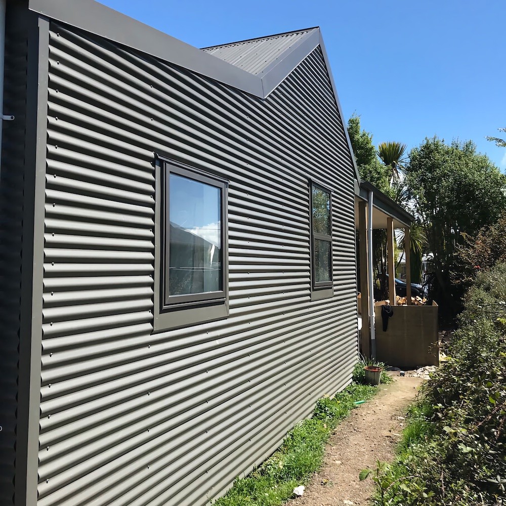 corrugated iron wall unsuitable for clothesline installation