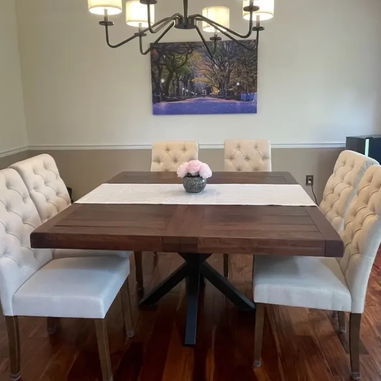 square dining table for 8 people (Bennet)