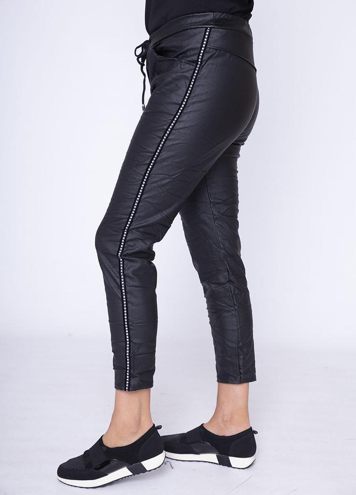 Stud Crinkle Faux Leather Jegging in Black