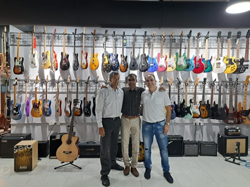 Bajaao Music Store Shop for Musical Instruments in Andheri, Mumbai