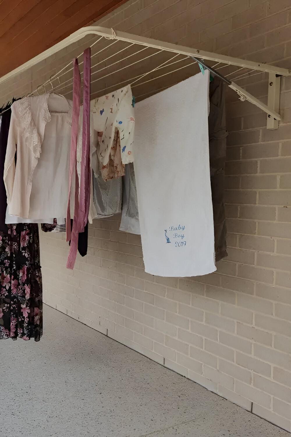ECO 300 Fold Down Clothesline