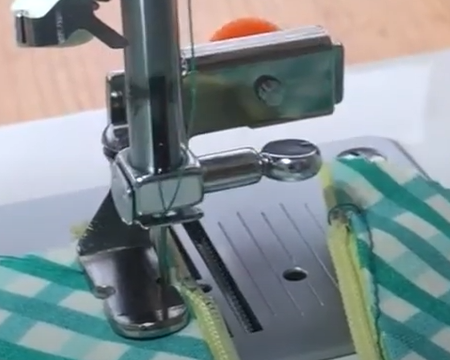 Adjustable Zipper Foot - Perfect for Sewing Close to Raised Edges!