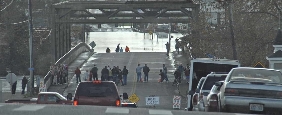 Flooding cuts off major roadways in Washington
