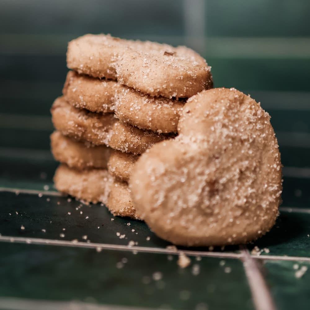 stack of pan de polvo cookies