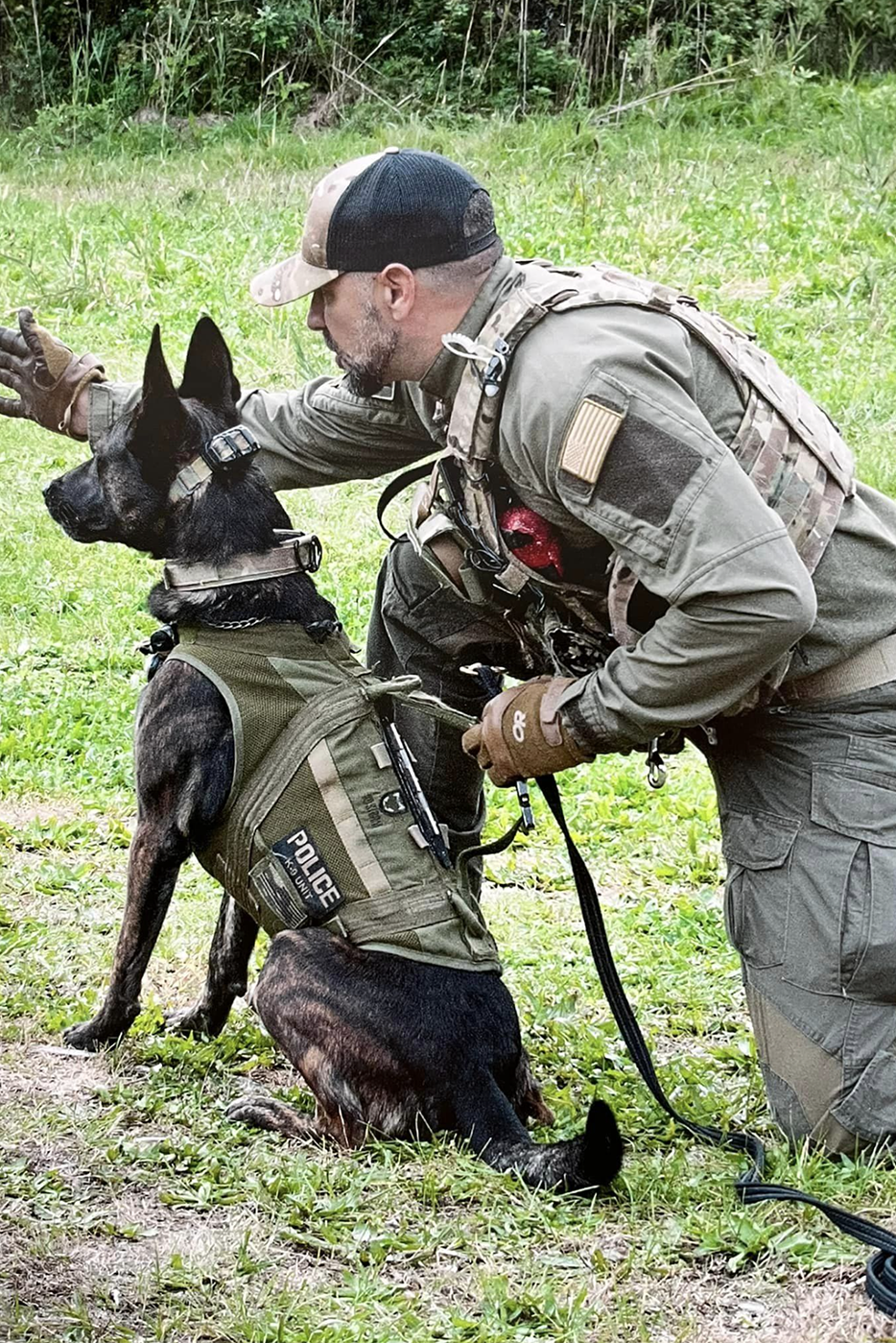 k9 rikki at work