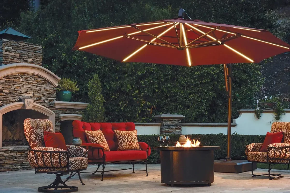 outdoor Cantilever umbrella with lights