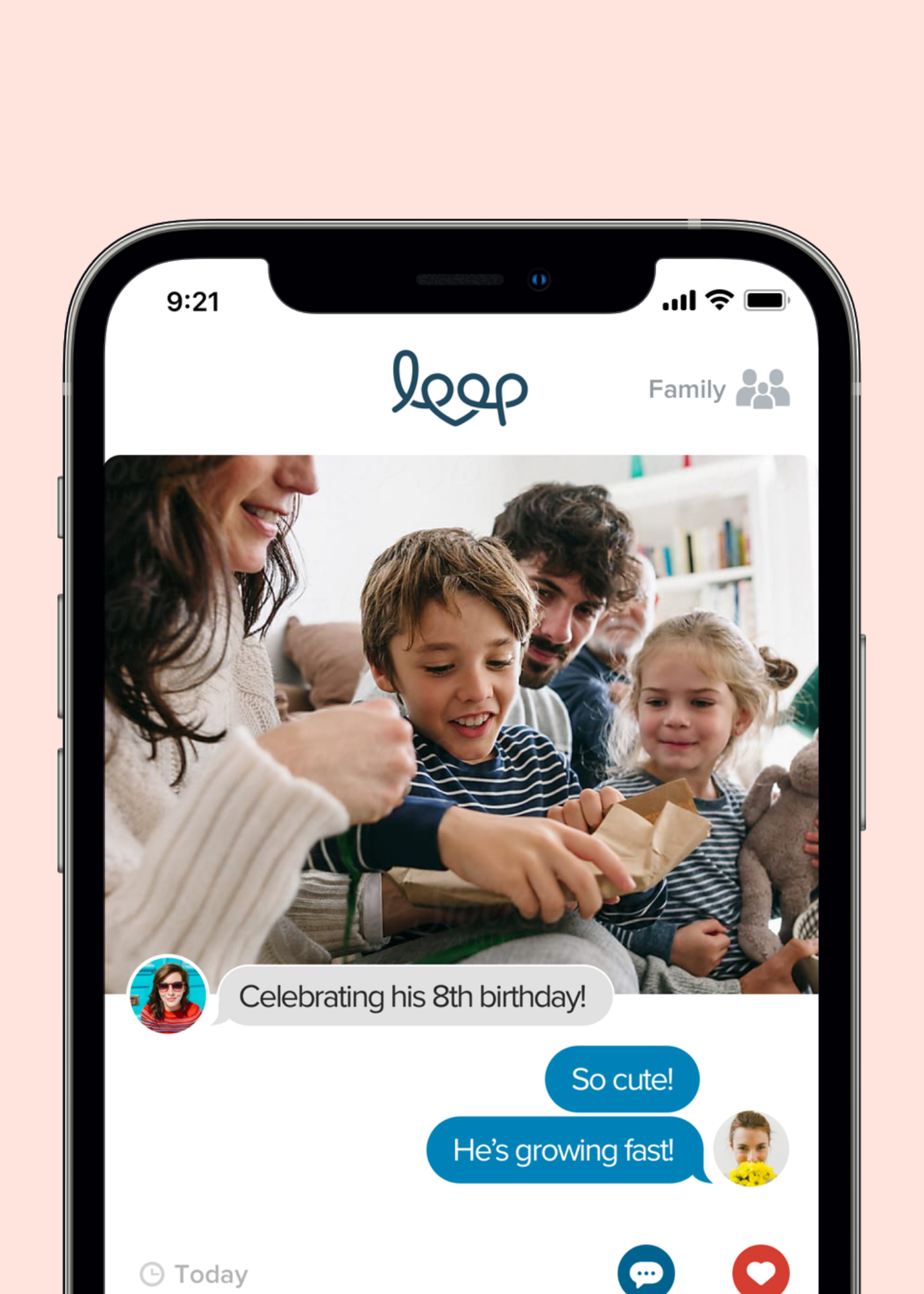 Loop app screen for sending multiple photos and organizing albums