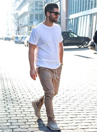 kaos dan jogger pants