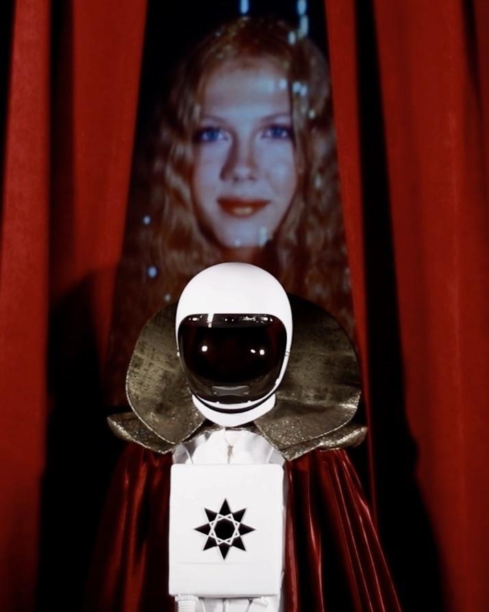 The Hierophant revealing Persephone of Ierofante