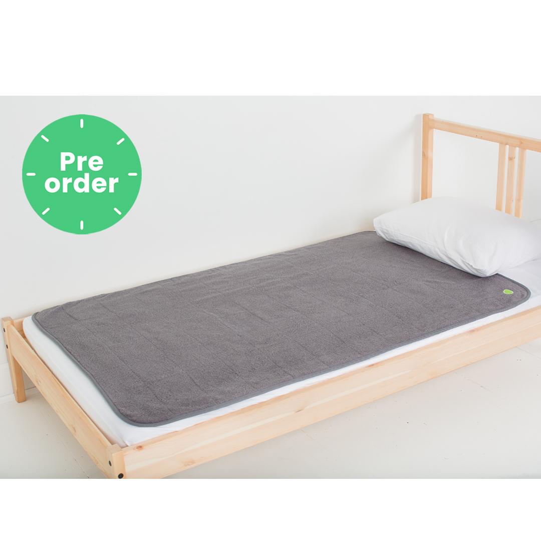 Large washable bed mat PeapodMat - grey