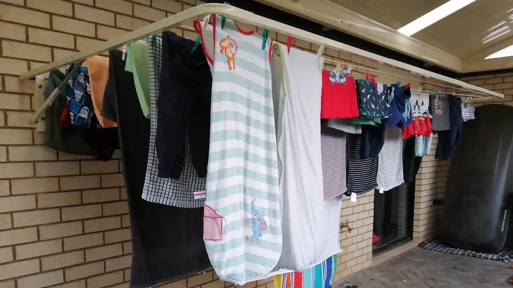 Hanging Clothes for Optimal Drying