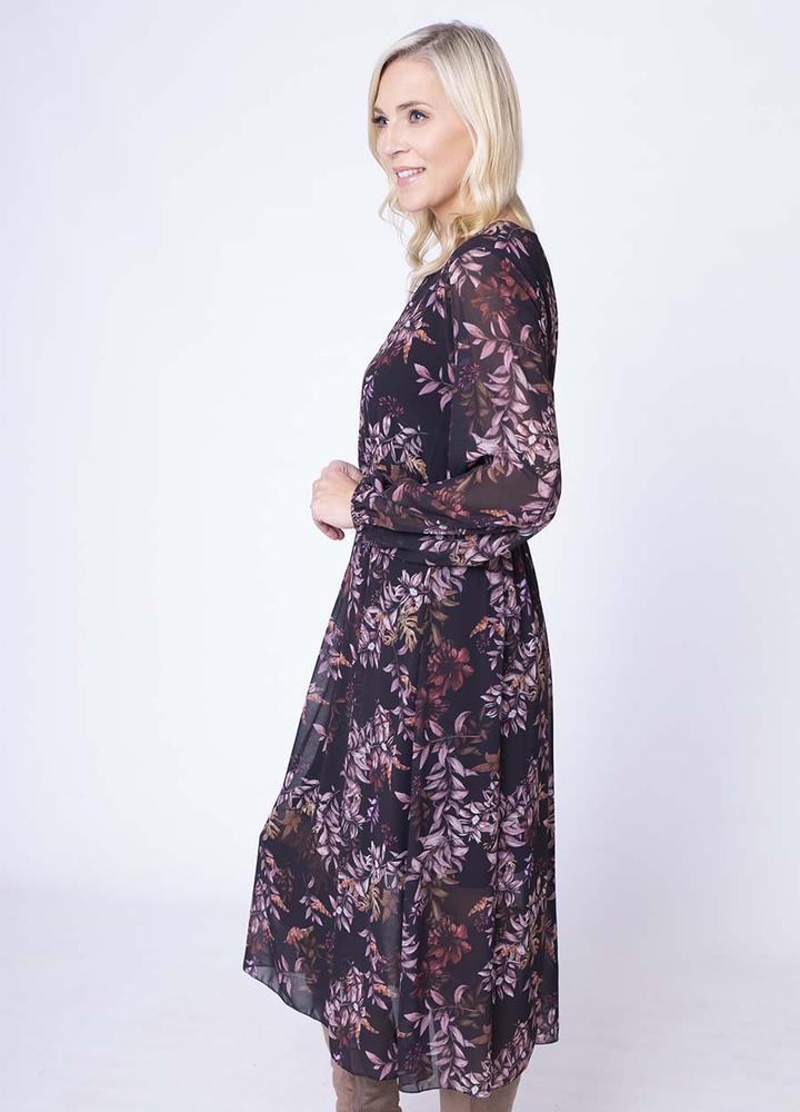 Floral Print Pleat Dress in Black