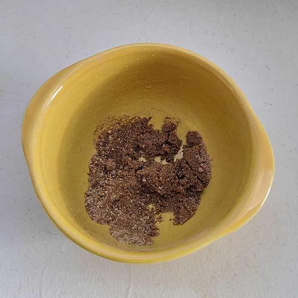 Moisten clean sand