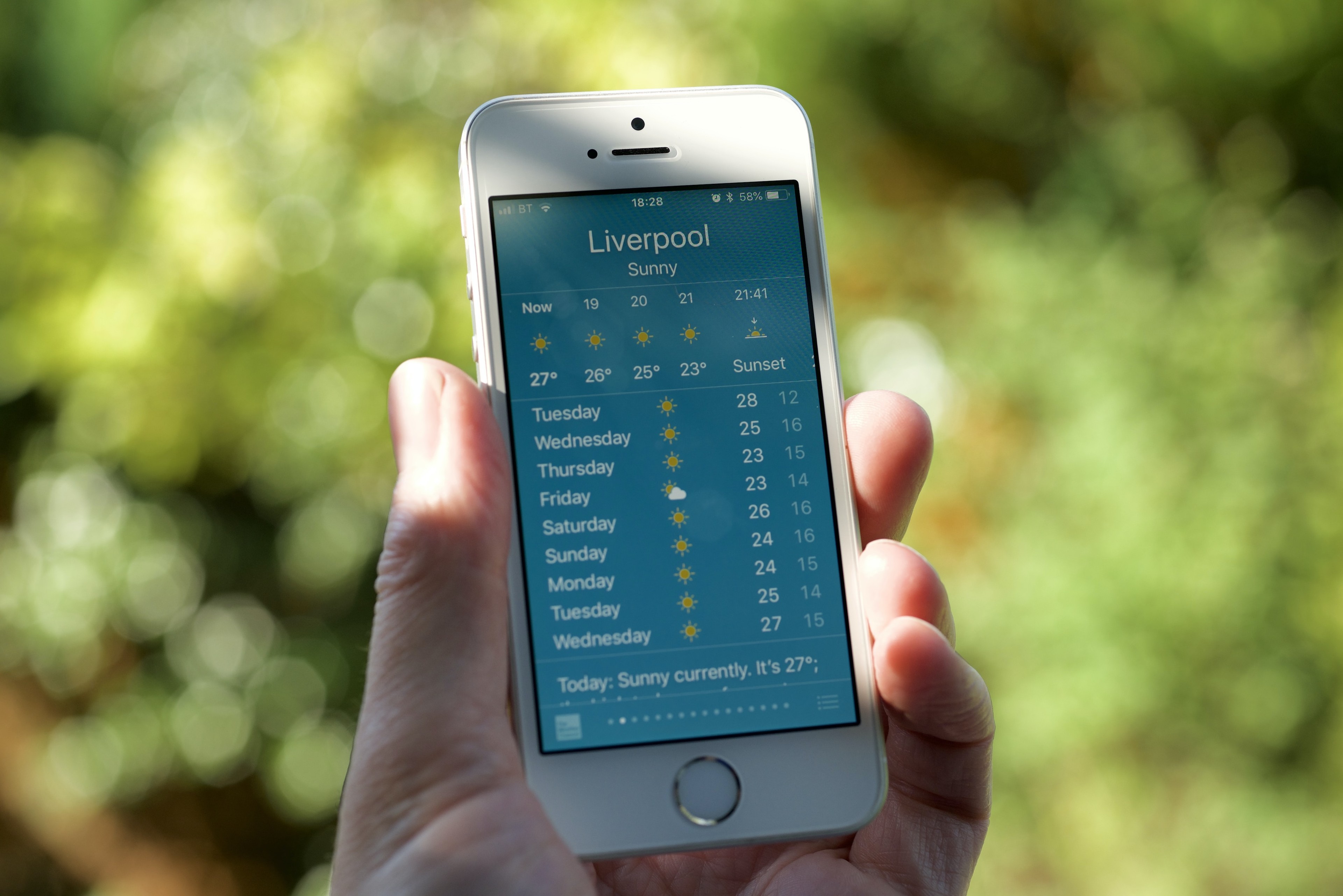 Maximising clothesline effectiveness by using a hyperlocal weather app