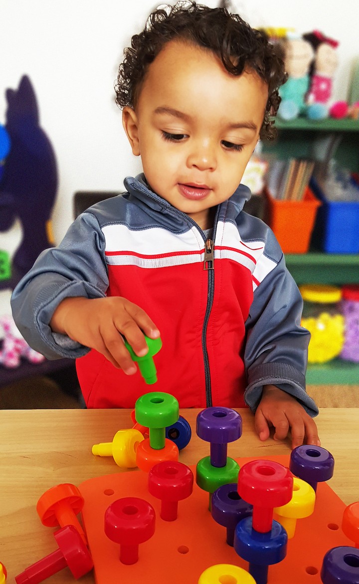 Skoolzy Peg Board Set - Montessori Toys for Toddlers, Preschool Kids | 30 Lacing Pegs
