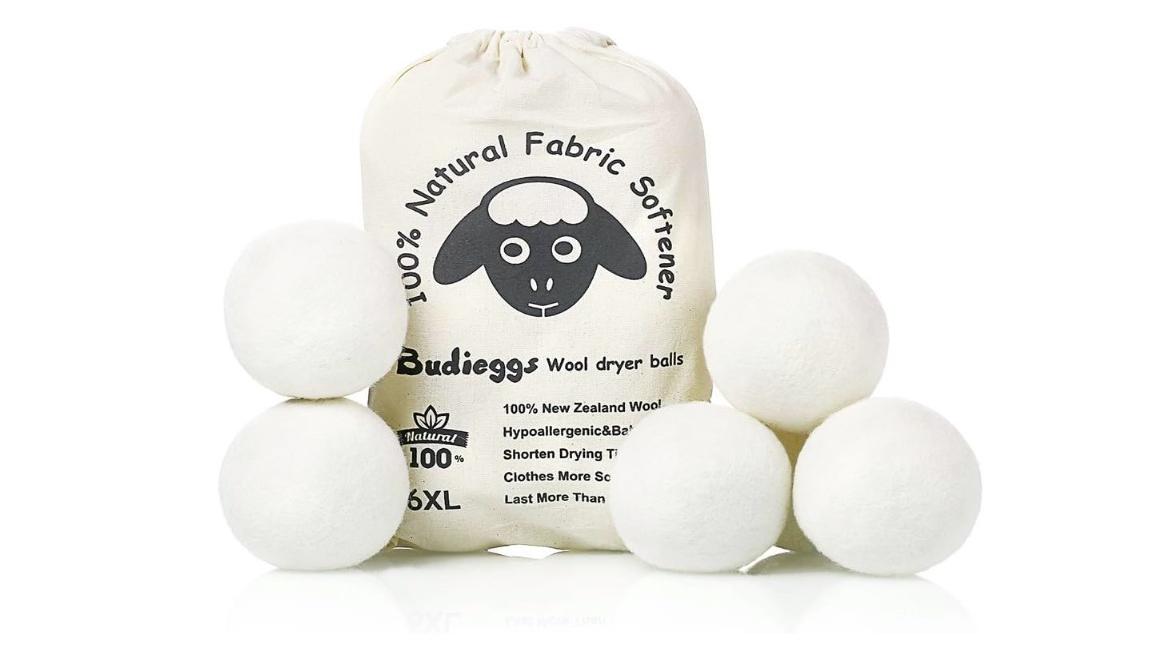 How to Reduce Wrinkles on Laundry Use Dryer Balls