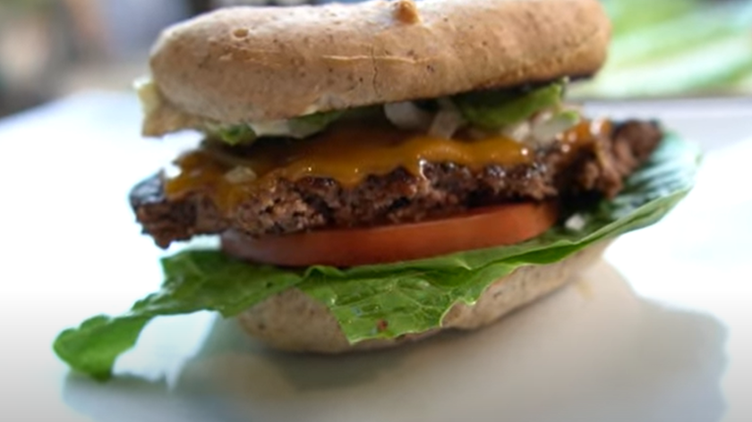 How to Grill a Organic, Sugar Free, Grass Fed Smash Burger Healthy BBQ