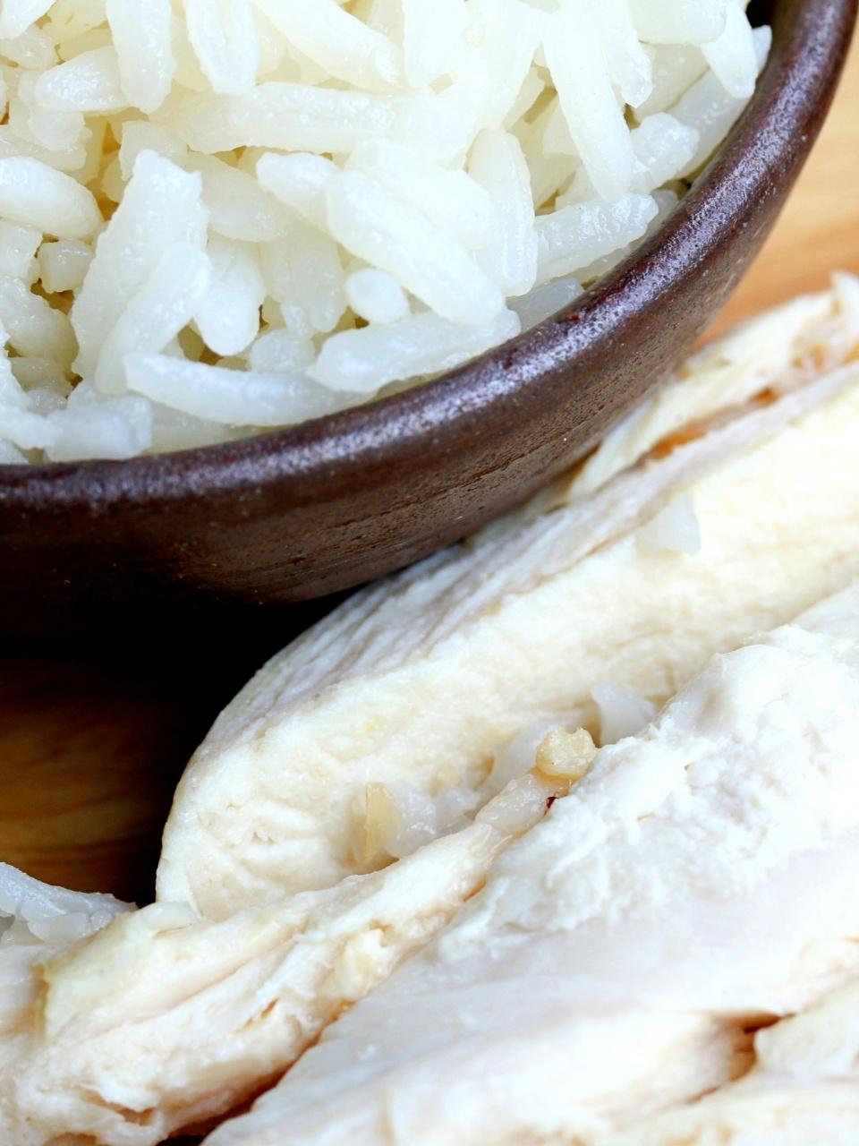 Steam chicken with rice