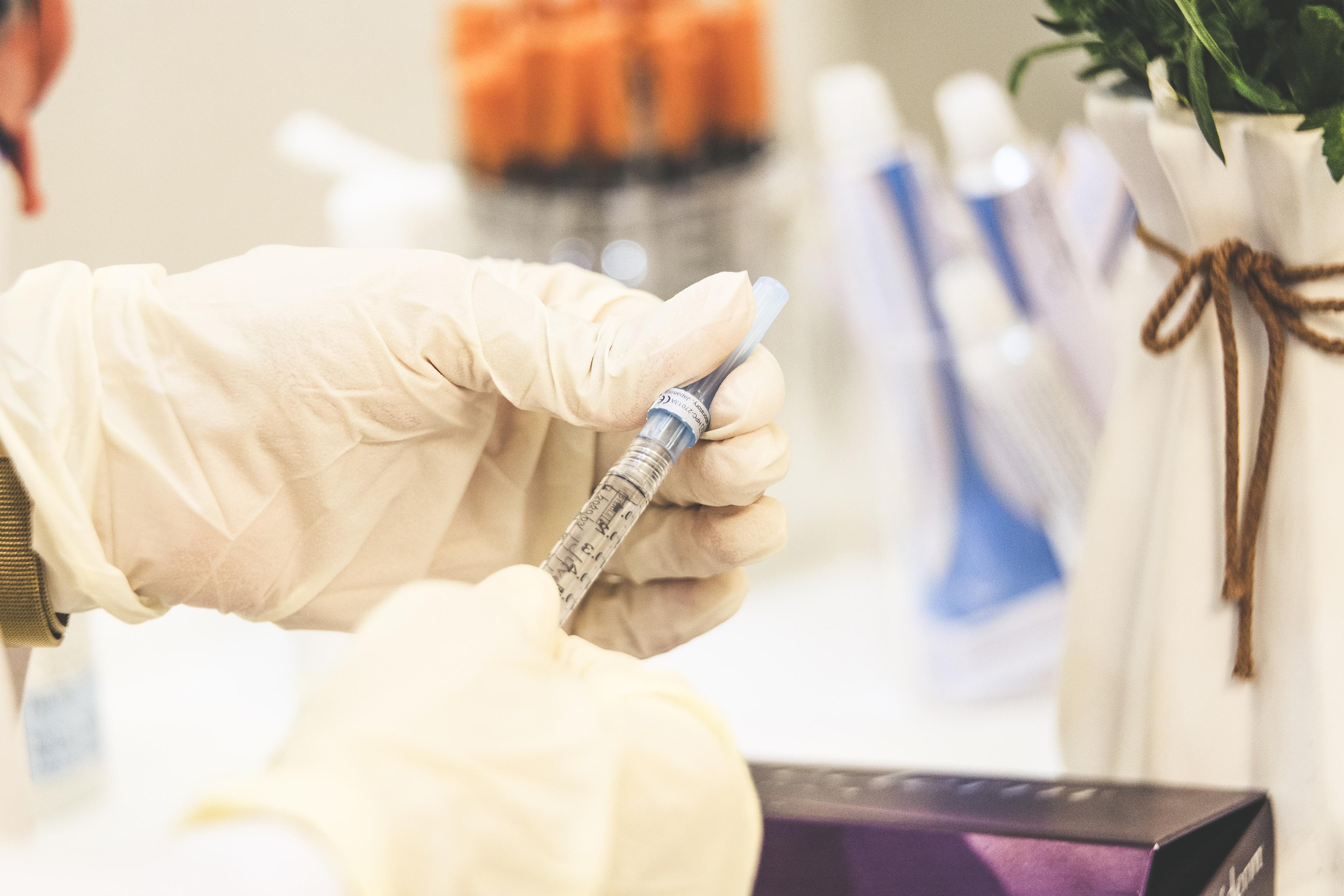 Some experts suggest local injections of BPC 157 are best for orthopedic injuries like muscle tears.