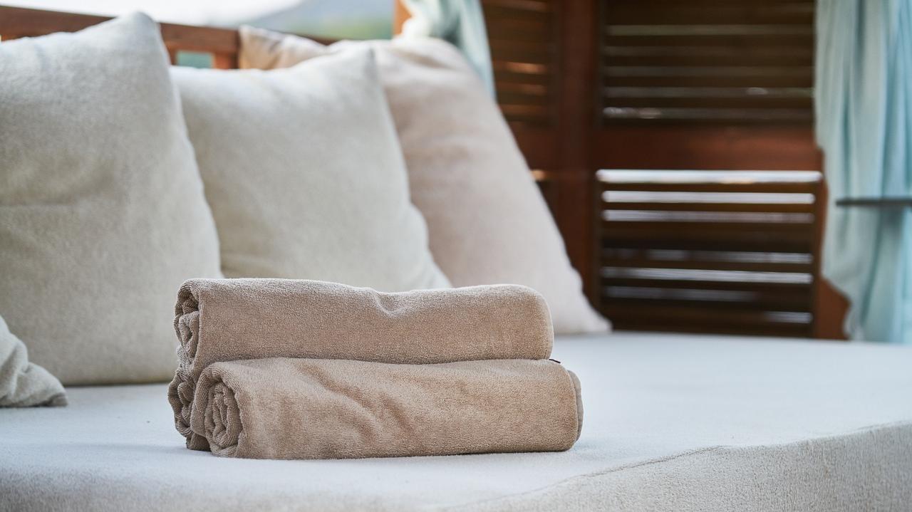 How to Wash and Clean Pillows Without Washing Machine The Easy Way! Lifestyle Clotheslines