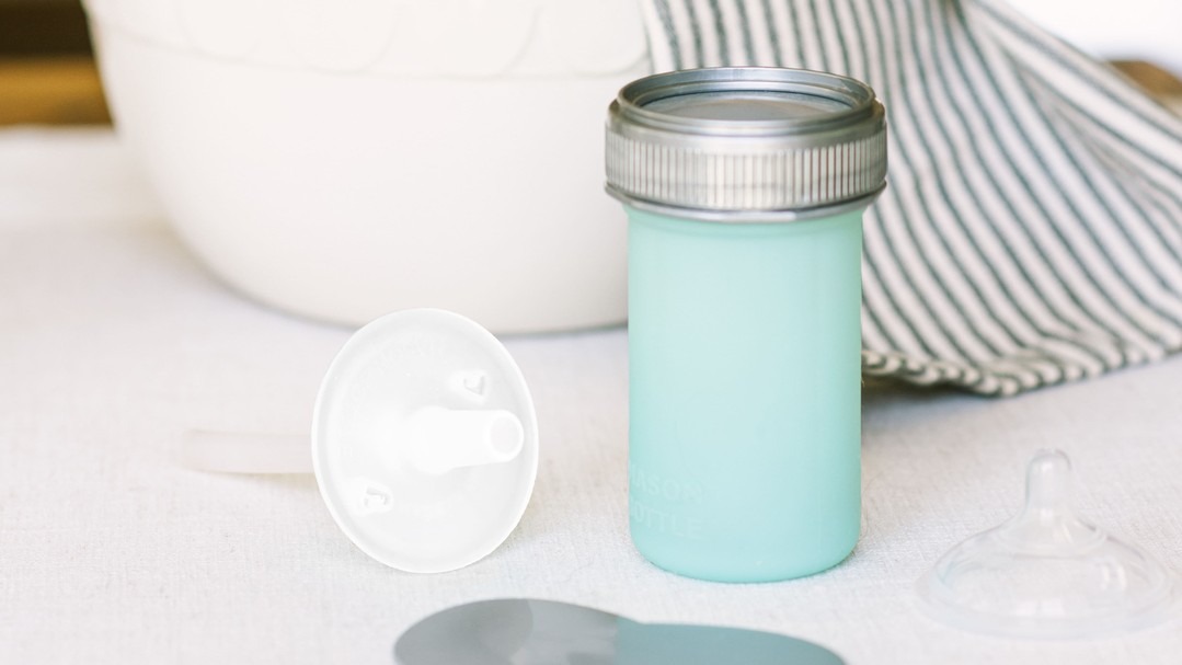 Buy Wholesale China 16 Oz Mason Jar Cups With Silicone Lids +