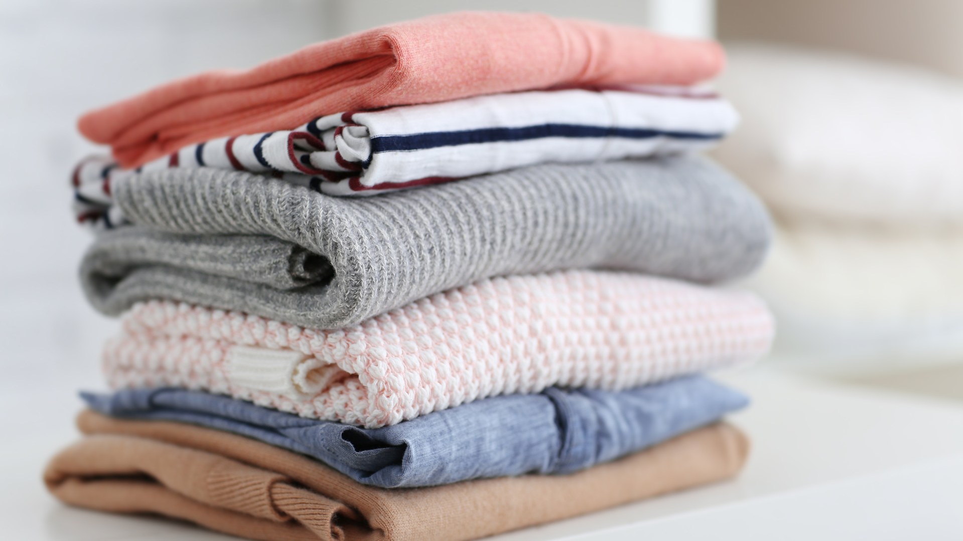 How to Reduce Wrinkles on Laundry Choose the Right Fabrics