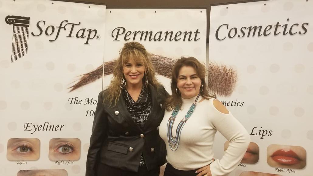 Dr Cardona and Karly Rose at 2019 Softap Conference