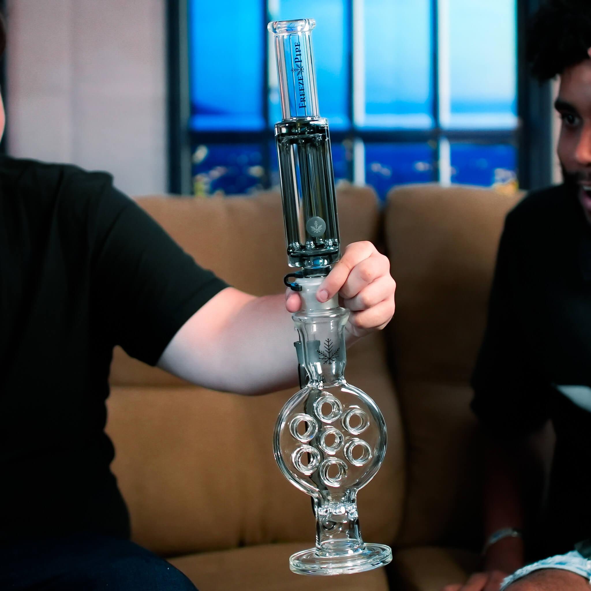 recycler bong pro being lit