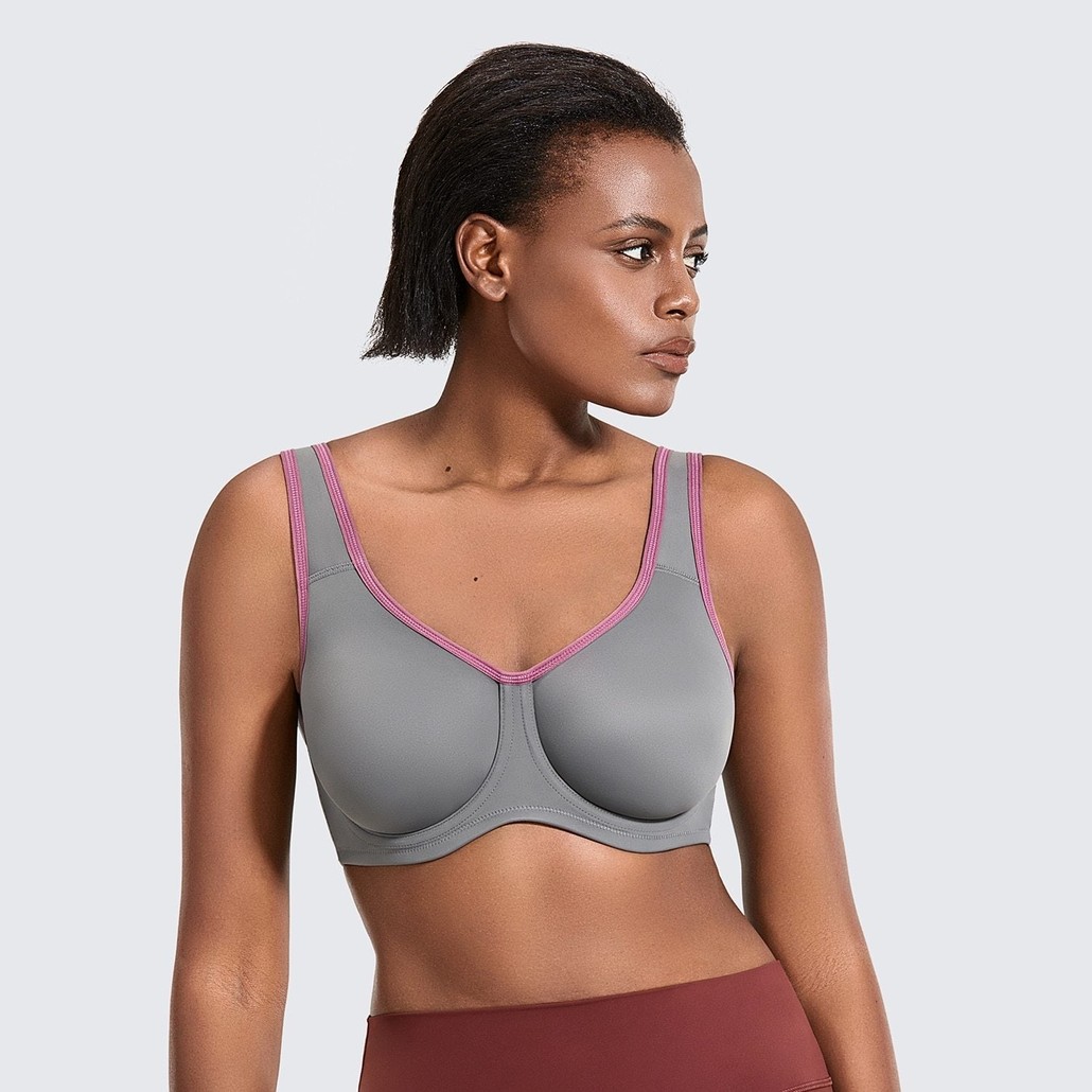 1582 sport t back bra at Rs 165/piece