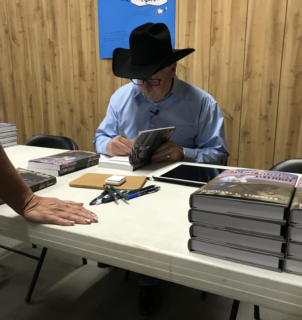 Book Signing | MikeStickler.com