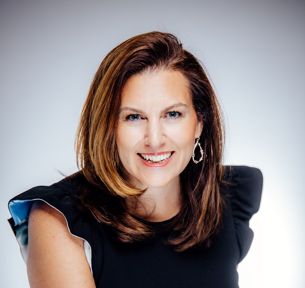 Nicole Martin | LeadershipBooks.com
