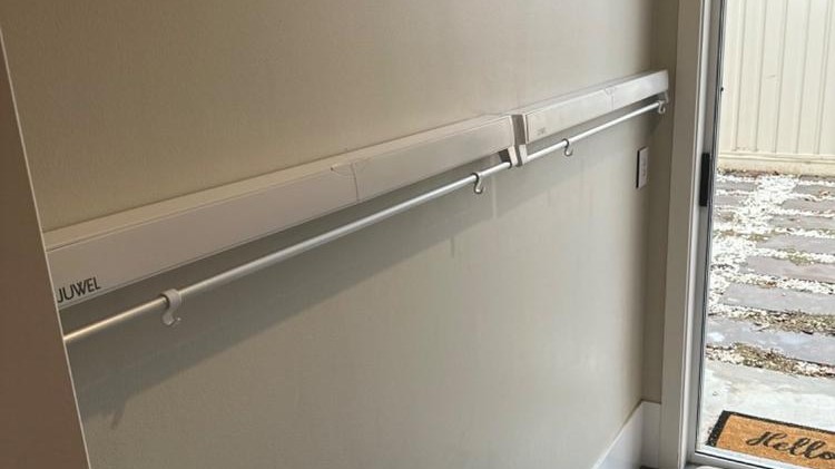 Space-Saving wall mounted clothes drying rack