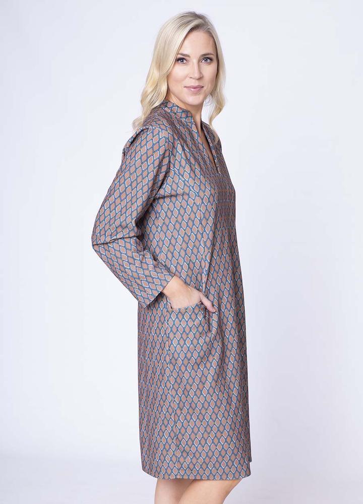 V Neck Diamond Pocket Dress in Camel