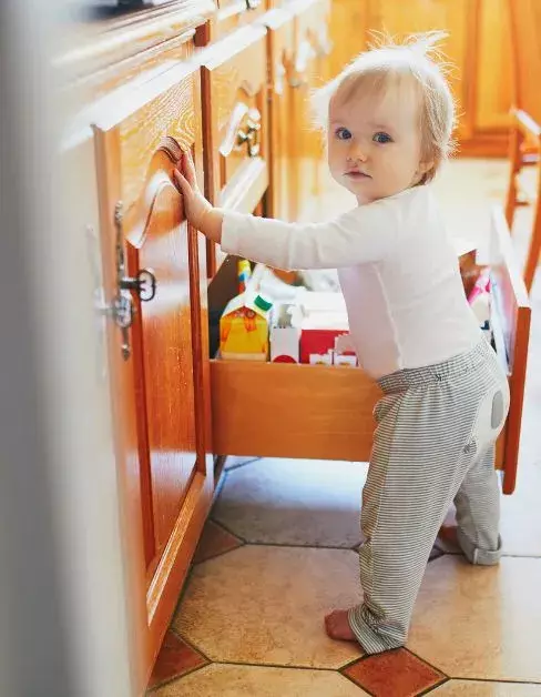 childproof locks